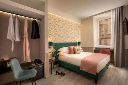 Sophie Terrace - 32