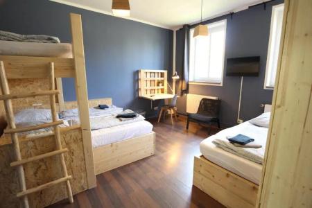 Blue Doors Hostel Ktv - 44