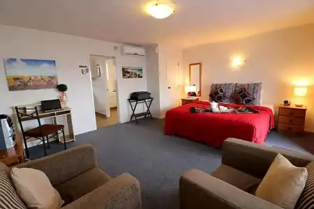 Boundary Court Motor Inn - 111