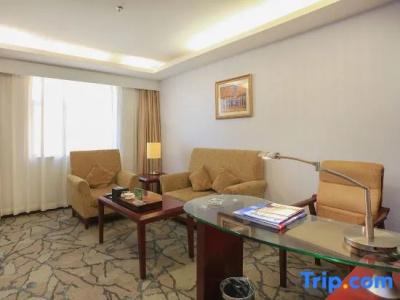 Jinhuayue International - 120