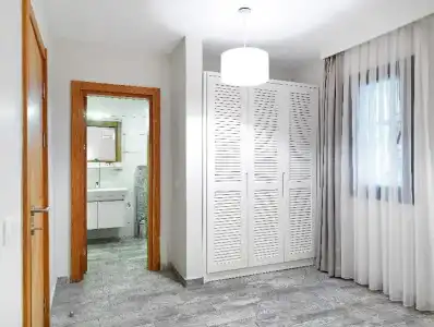 Dorman Suites - 65