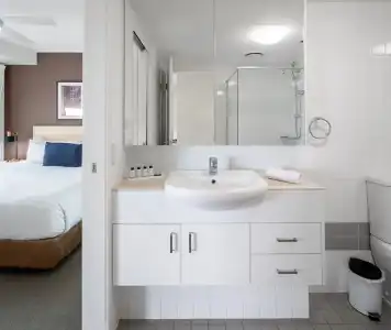 Oaks Brisbane on Felix Suites - 12