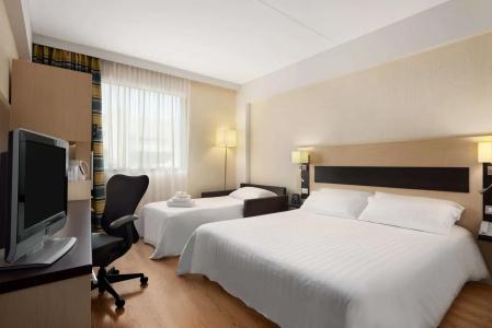 Hilton Garden Inn Rome Airport - 4