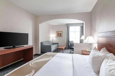 Quality Suites Austin South St. Elmo District - 26