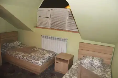 Armenner Hostel and Tours - 2