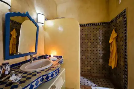 Riad  Emotion - 36