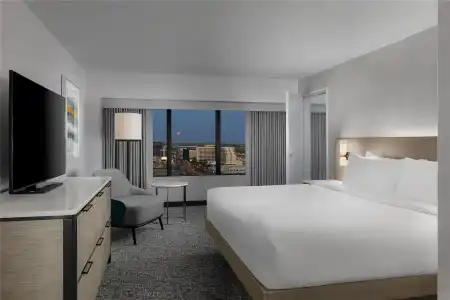 Hilton Los Angeles Airport - 97