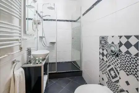 Best Western Plus Celebrity Suites - 65