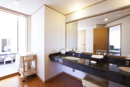 Phoenix Seagaia Ocean Tower - 182