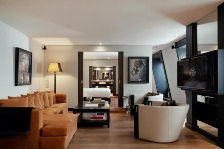 The Dominican - 14