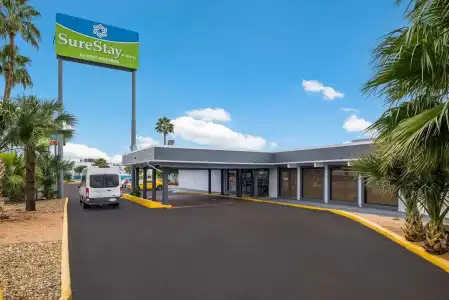 SureStay by Best Western Laredo - 40