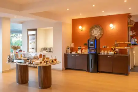 Best Western Plus La Rade - 14