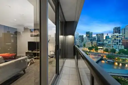 Corporate Keys - Freshwater Place - 107