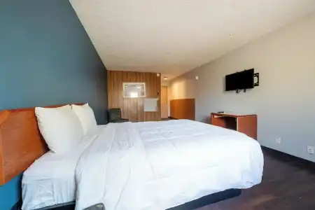 Best Value Inn by OYO Portland OR South East - 43