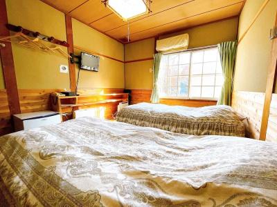 Hakuba Pension & Log Meteor - 40