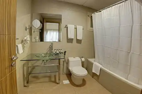 Radiance Premium Suites - 7