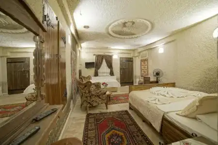 Safran Cave - 10