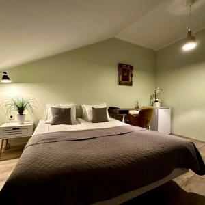 Bern Boutique - 28