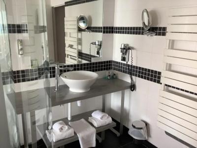 La Petite Rade Hôtel - 7