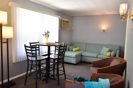 Delton Oaks Resort - 94