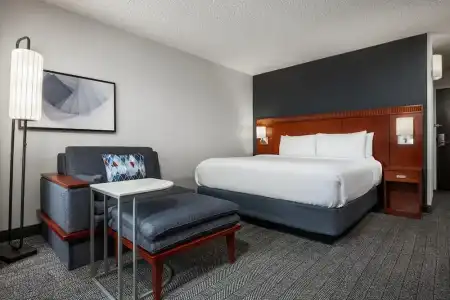 Courtyard by Marriott Anchorage Airport - 38