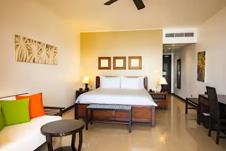 DoubleTree by Hilton Seychelles - Allamanda Resort & Spa - 4