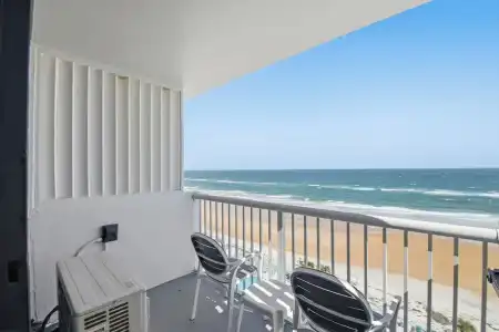 The Maverick Resort - 34