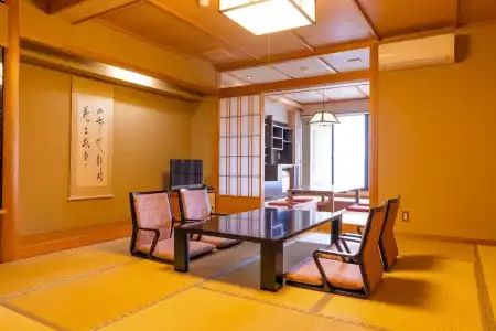 Satoyu Mukashibanashi Yuzanso Ryokan - 4