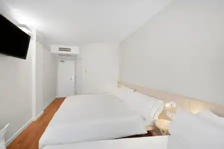 B&B Zaragoza Centro - 55