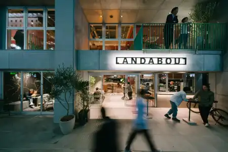 Landabout - 12