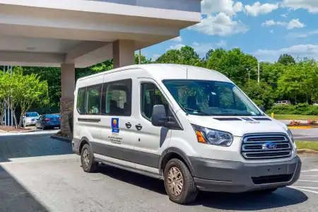 Spark by Hilton Atlanta Airport South College Park - 17