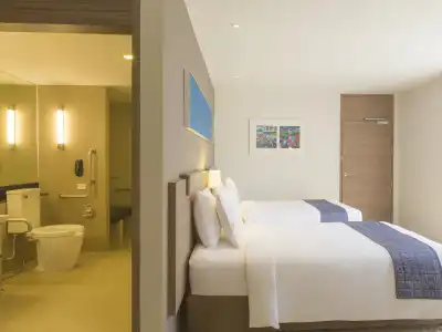 Holiday Inn Express Bangkok Sathorn - 53