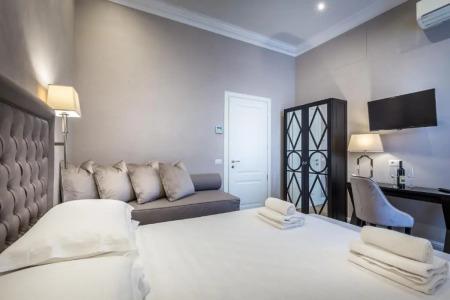 Emma Small Luxury - 106