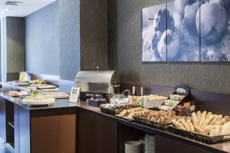 AC Carlton Madrid by Marriott - 9