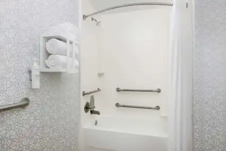 Hampton Inn Laredo - 47
