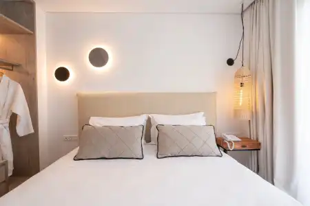 Mirablue Luxury Residences - 384