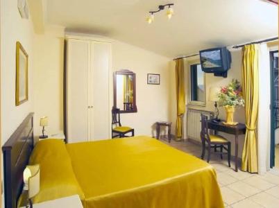 Casa Famiani Bed & Breakfast - 3