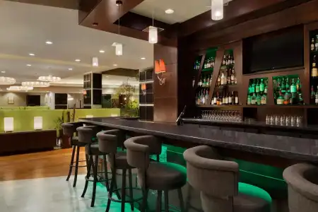 Embassy Suites Los Angeles - Glendale - 24