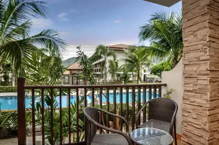 Whispering Palms Suite - 17