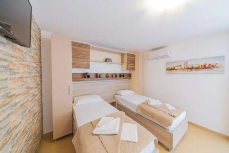 Azzuro Apartments - 39
