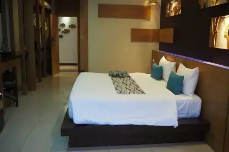 Phi Phi Don Chukit Resort - 12