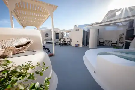 Lotza Studios - 217