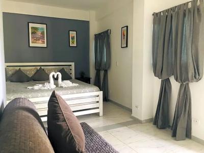 Batey Boutique - 32