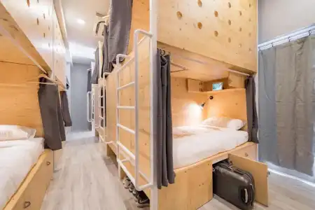 Nornyaowarat Hostel - 27
