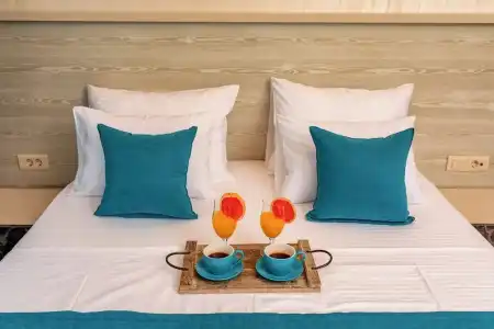 Luxury Apartments Queen - 84