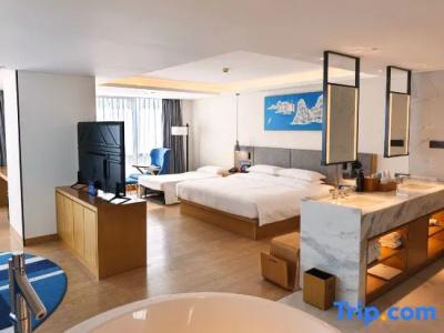 Joy City & Apartment - 111