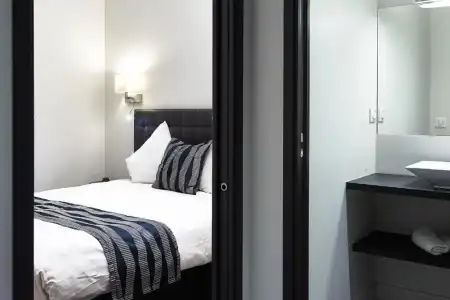 Best Western Le Cheval Blanc - Vieux Port - 276