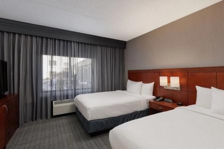 Courtyard Denver Central Park - 40