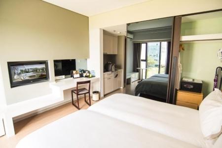 Novotel Living Saigon South - 97