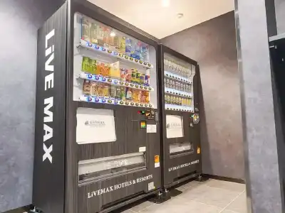 LiVEMAX Yokohama Stadium Mae - 8